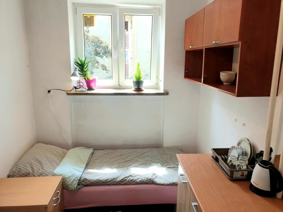 Rooms By Kino Femina وارسو المظهر الخارجي الصورة
