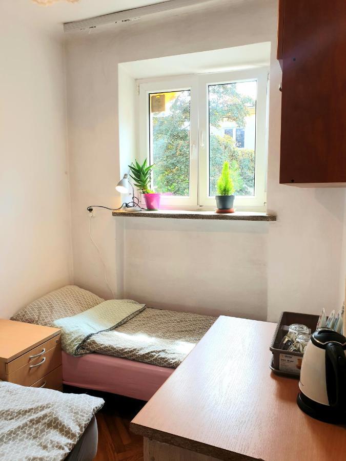 Rooms By Kino Femina وارسو المظهر الخارجي الصورة